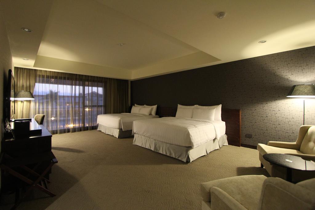 Dozen Park Kenting 墾丁12潛水訓練中心 Bed & Breakfast Exterior photo