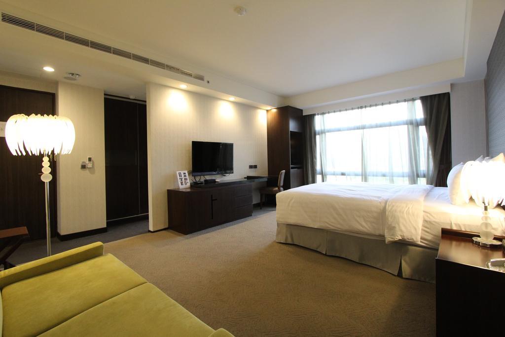 Dozen Park Kenting 墾丁12潛水訓練中心 Bed & Breakfast Exterior photo