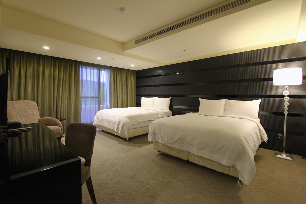 Dozen Park Kenting 墾丁12潛水訓練中心 Bed & Breakfast Exterior photo