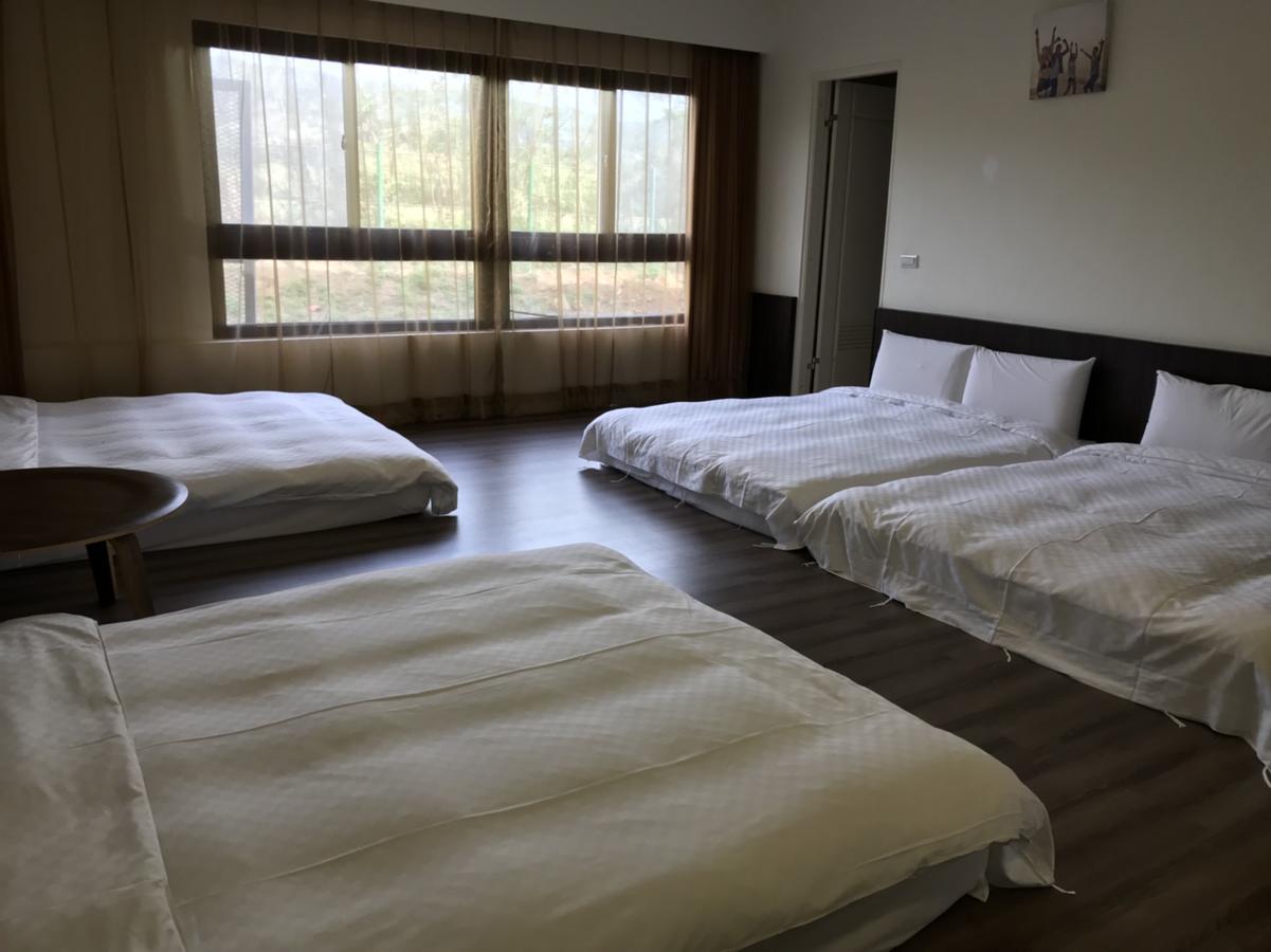 Dozen Park Kenting 墾丁12潛水訓練中心 Bed & Breakfast Exterior photo